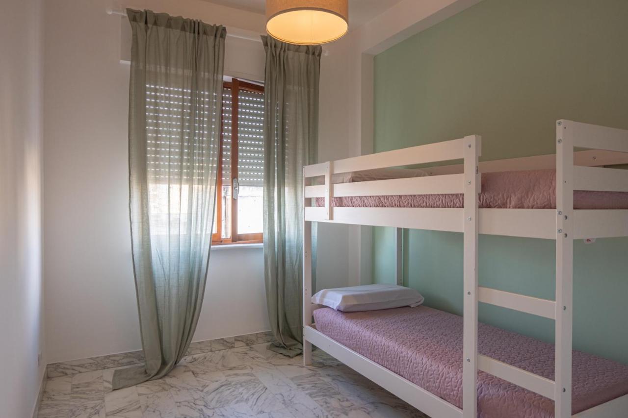 Un Posto Al Sole Apartment Монополи Екстериор снимка